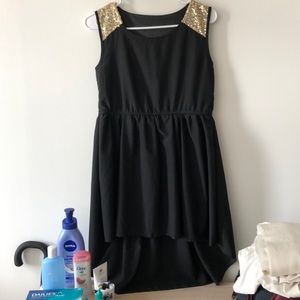 Black high-lo sleeveless chiffon dress